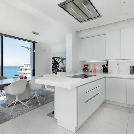 Aria, Lux Seafront Apt With White Tower View Thessalonique