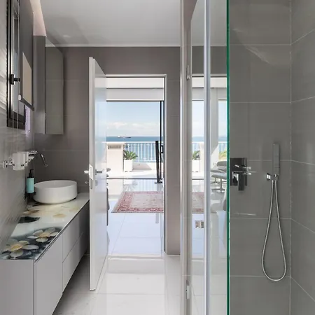 Aria, Lux Seafront Apt With White Tower View Thessalonique